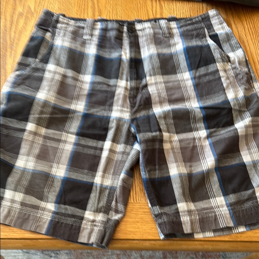 Arizona Jean Company Black and Gray Flat Front Shorts